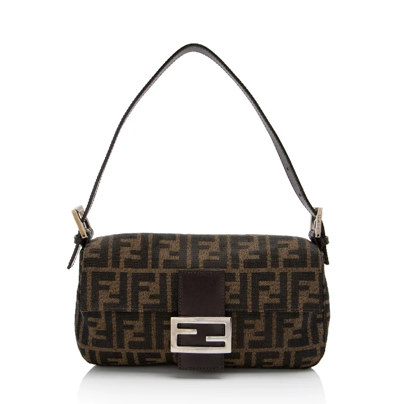 Fendi Vintage Zucca Baguette Shoulder Bag (SHF-I21PGd)