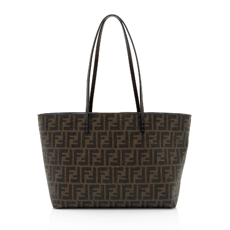 Fendi Zucca Medium Roll Tote (SHF-cWt25e)