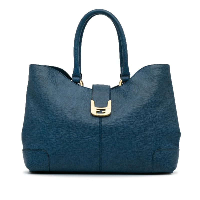 Fendi Chameleon Shopper Tote (SHG-MyDOZD)