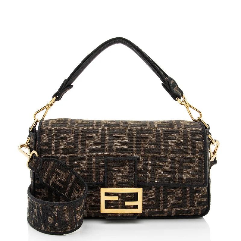 Fendi Zucca Calfskin Baguette Shoulder Bag (SHF-J0QlAm)