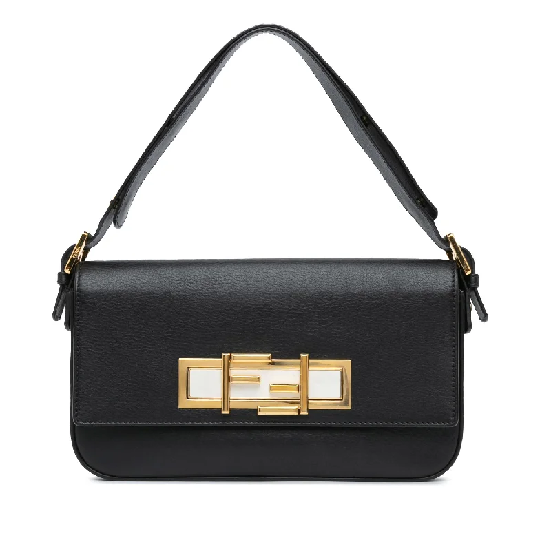 Fendi Leather 3Baguette Shoulder Bag (SHG-aChoJK)