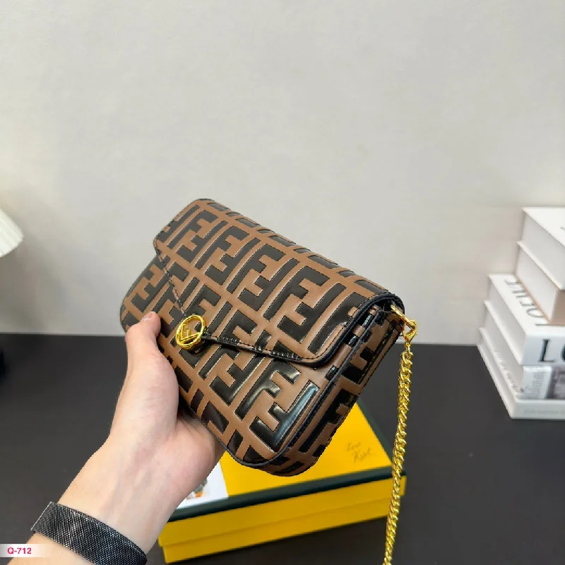 Fendi's popular three in one built-in card holder and zero wallet three piece shoulder bag handbag crossbody bag