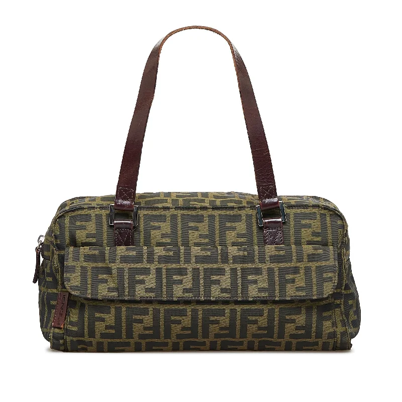 Fendi Zucca Canvas Shoulder Bag (SHG-x2dtKP)