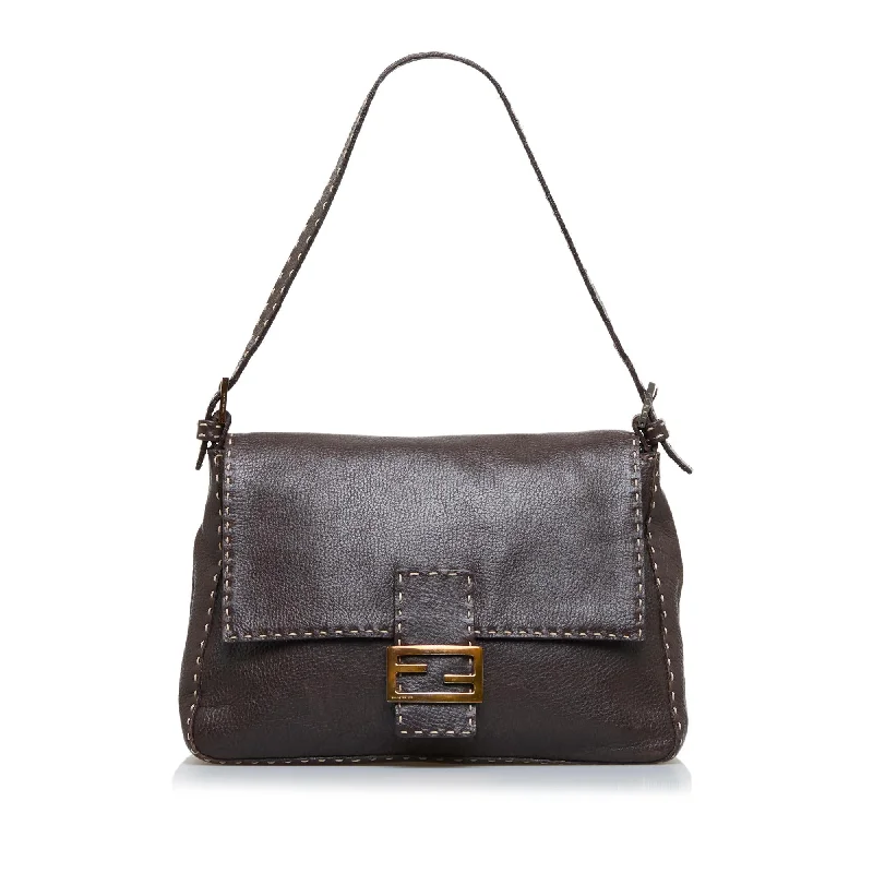 Fendi Selleria Mamma Forever Shoulder Bag (SHG-YFe4hR)